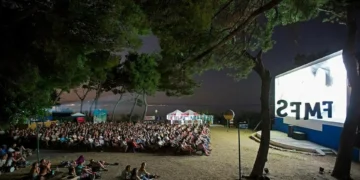 Šugaman priko ramena i na more: FMFS otkrio ovogodišnji vizualni identitet koji ‘vrišti’ ljeto!